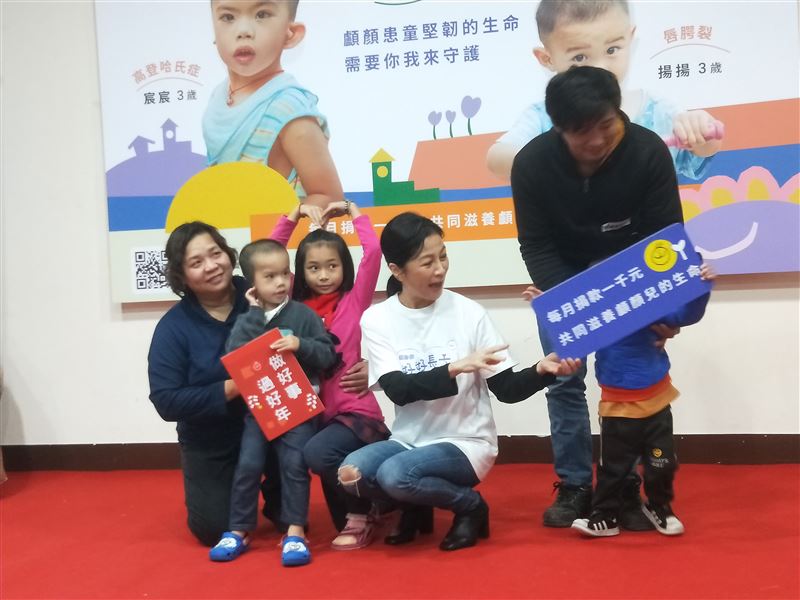 【三立新聞網】3歲兒罹罕病聽力智力受損領身障手冊 媽媽不放棄竟「快可上正常班了」