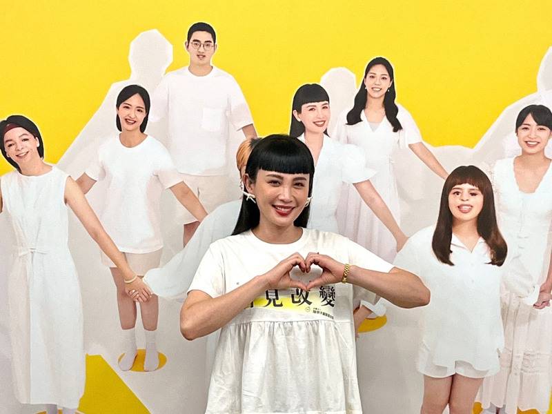 【LINE Today/中央社】魏如萱擔任攝影展愛心大使 讚賞顱顏患者勇氣