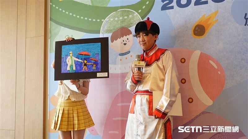 【三立】獨家／兩次獲我國義診手術！首度來台領獎　蒙古一家：台灣和中國不一樣