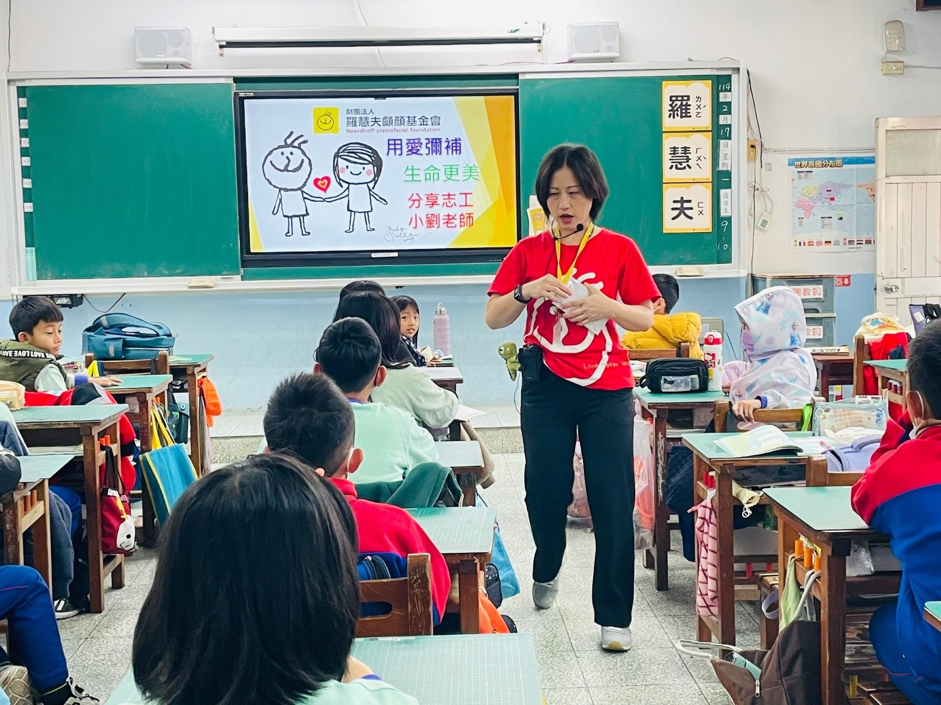 不只說故事 她還是奇幻道具的魔法師