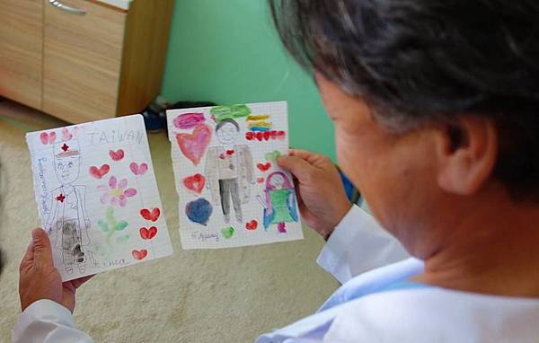 Ayanga和卡片 Ayanga和卡片